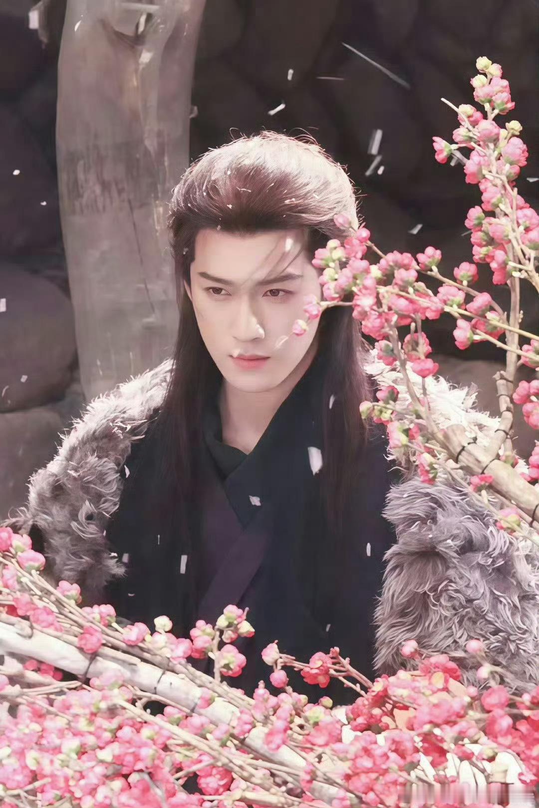 李昀锐《冰湖重生》暂定2.6播出！！小林的诸葛玥要来了！期待