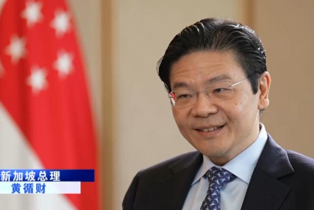 新加坡来“低头”了？
 
新加坡《联合早报》3月24日报道：“新加坡总理兼财政部