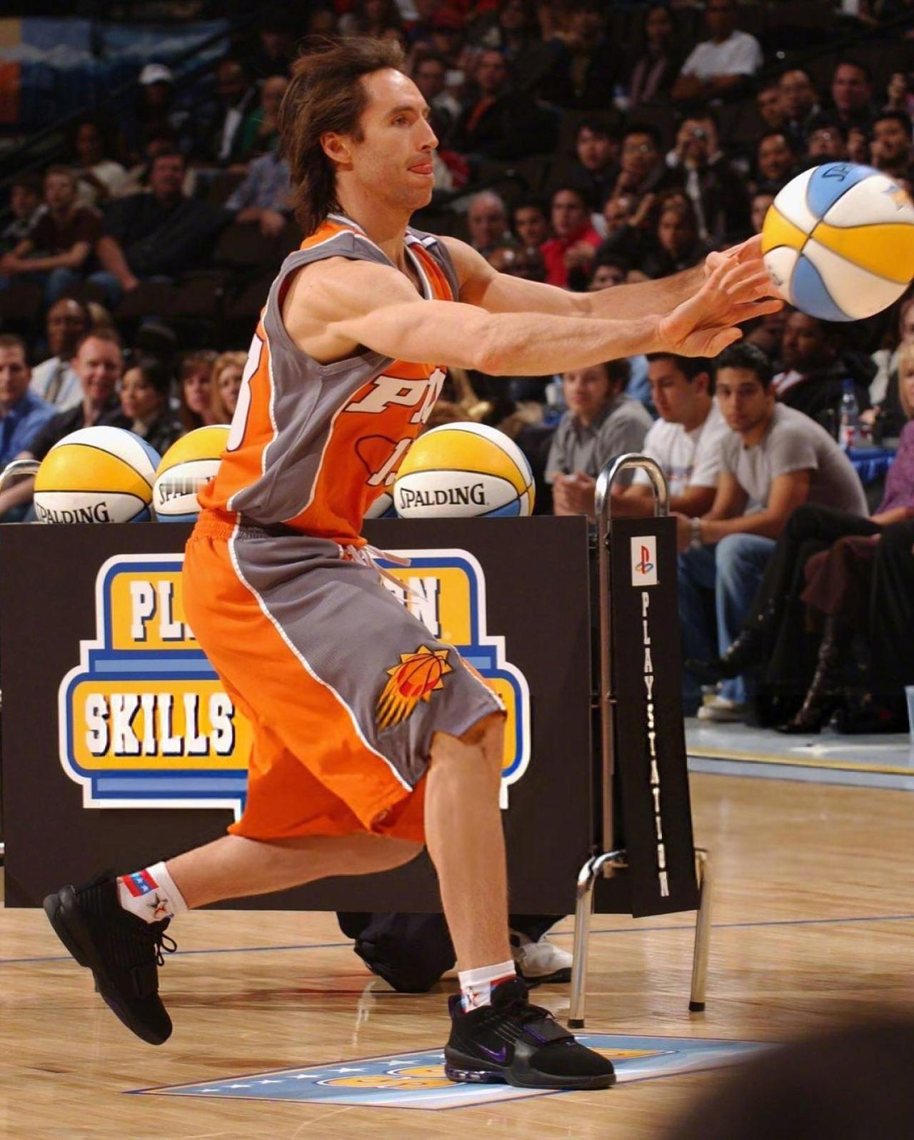 看这位高手如何精准投篮！🏀🔥纳什