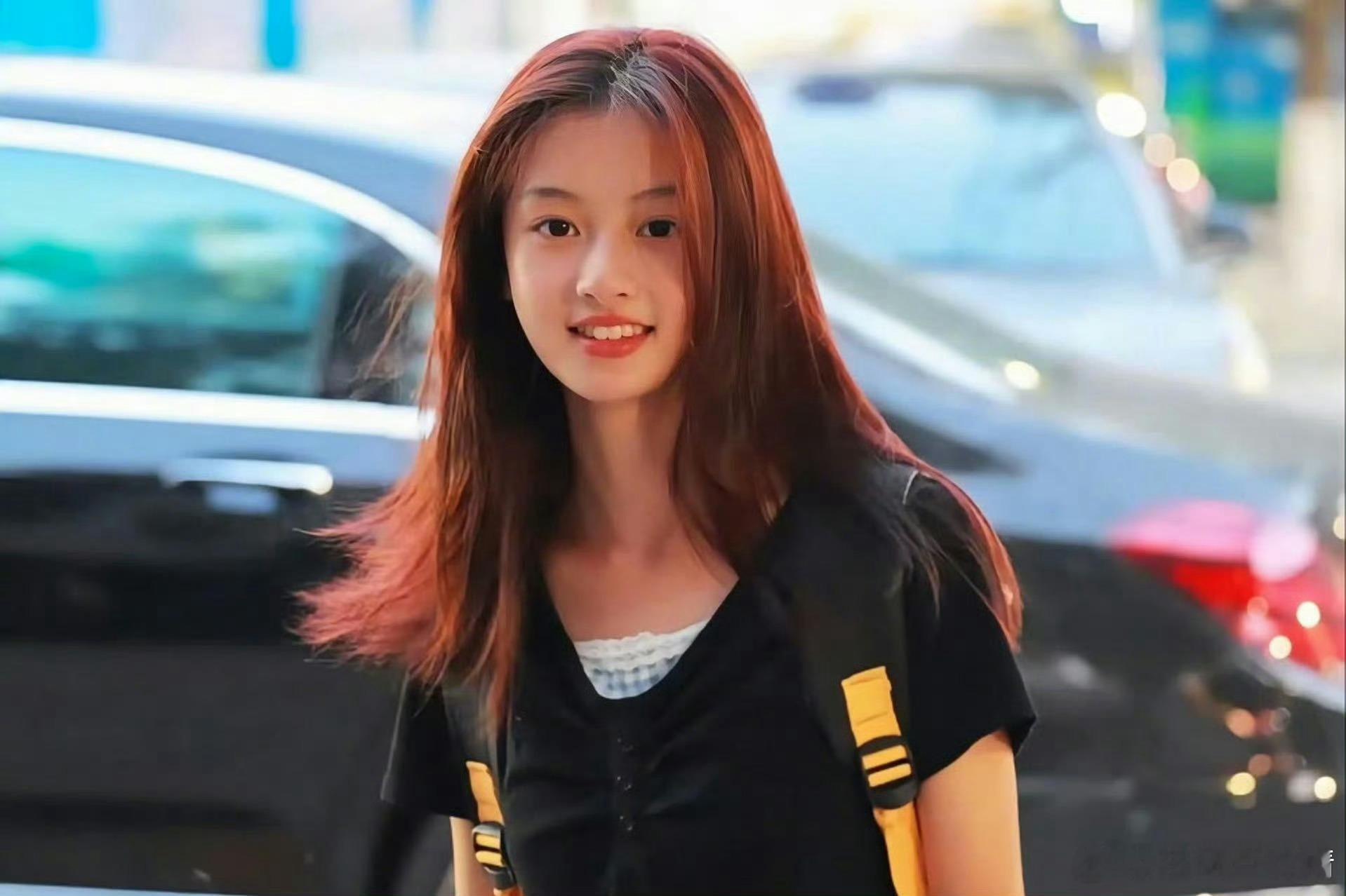 这个女孩真出道的话，内娱“美女”都瑟瑟发抖 ​​​