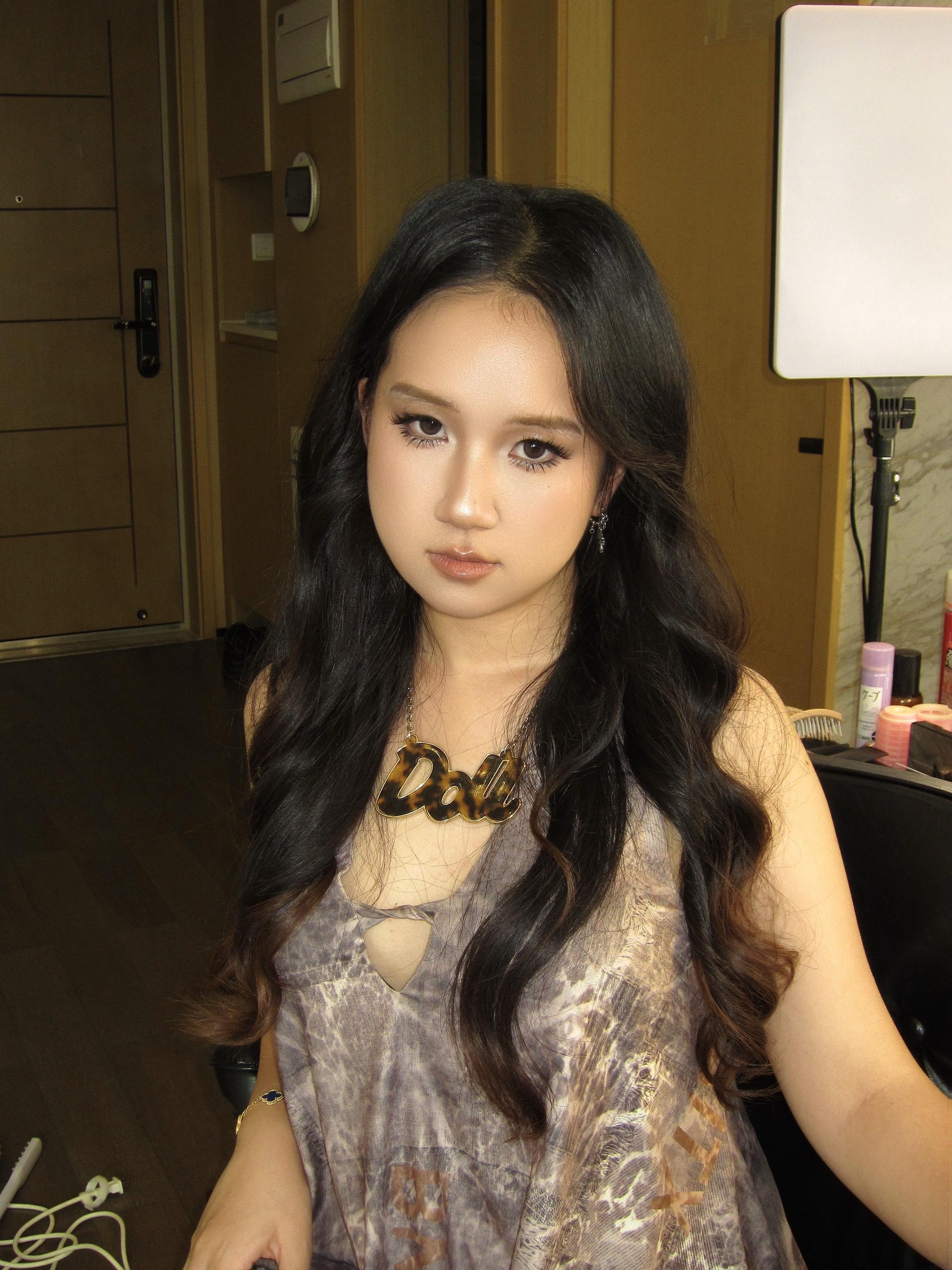 刚睡醒，下面怎么变大了？有没有宝宝帮我看看是不是生病了，姐姐懂得➕