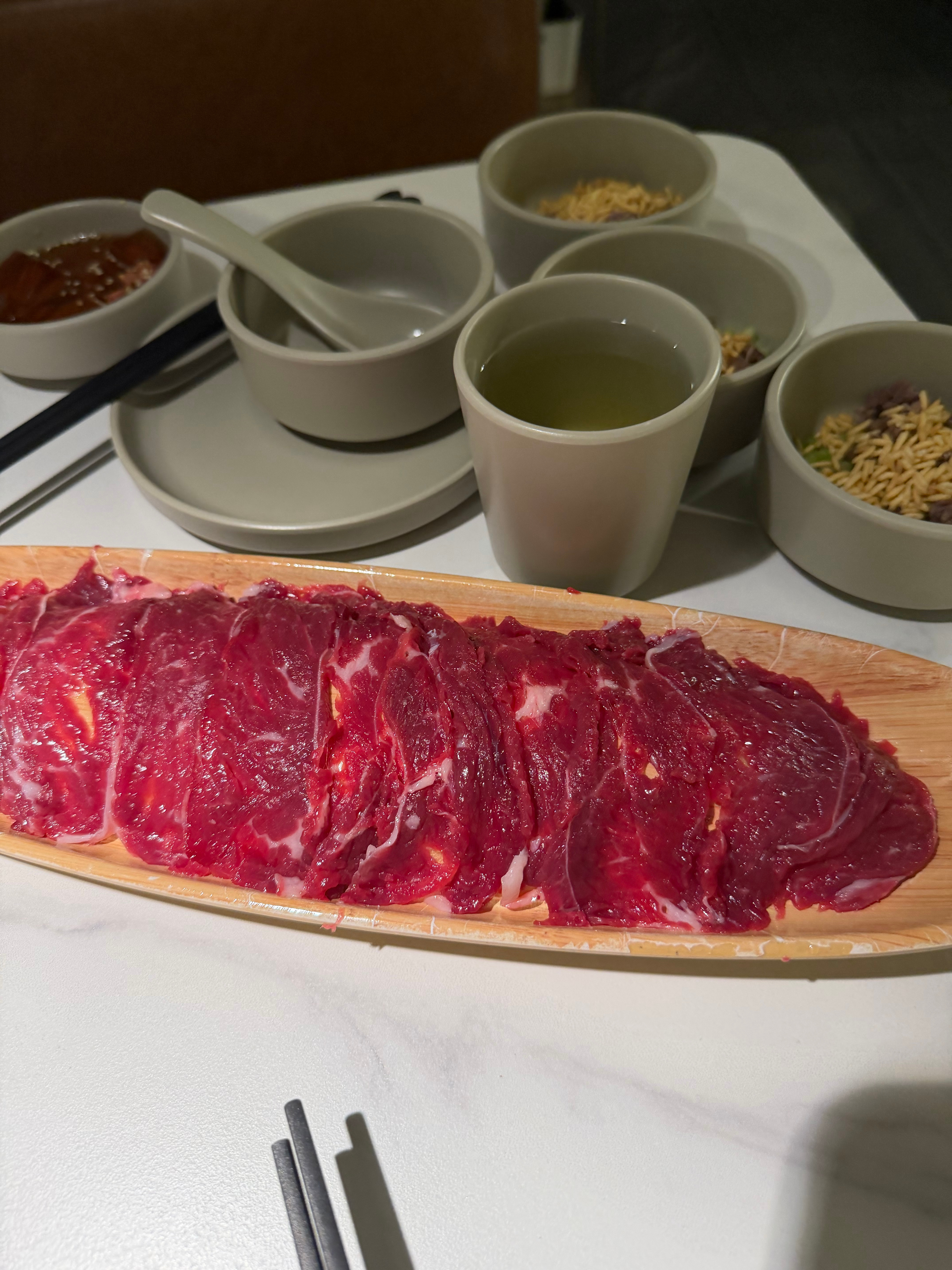 托儿子的福，点四盘肉买单只要 280过去半个月物价太高了突然有点自由了 ​​​