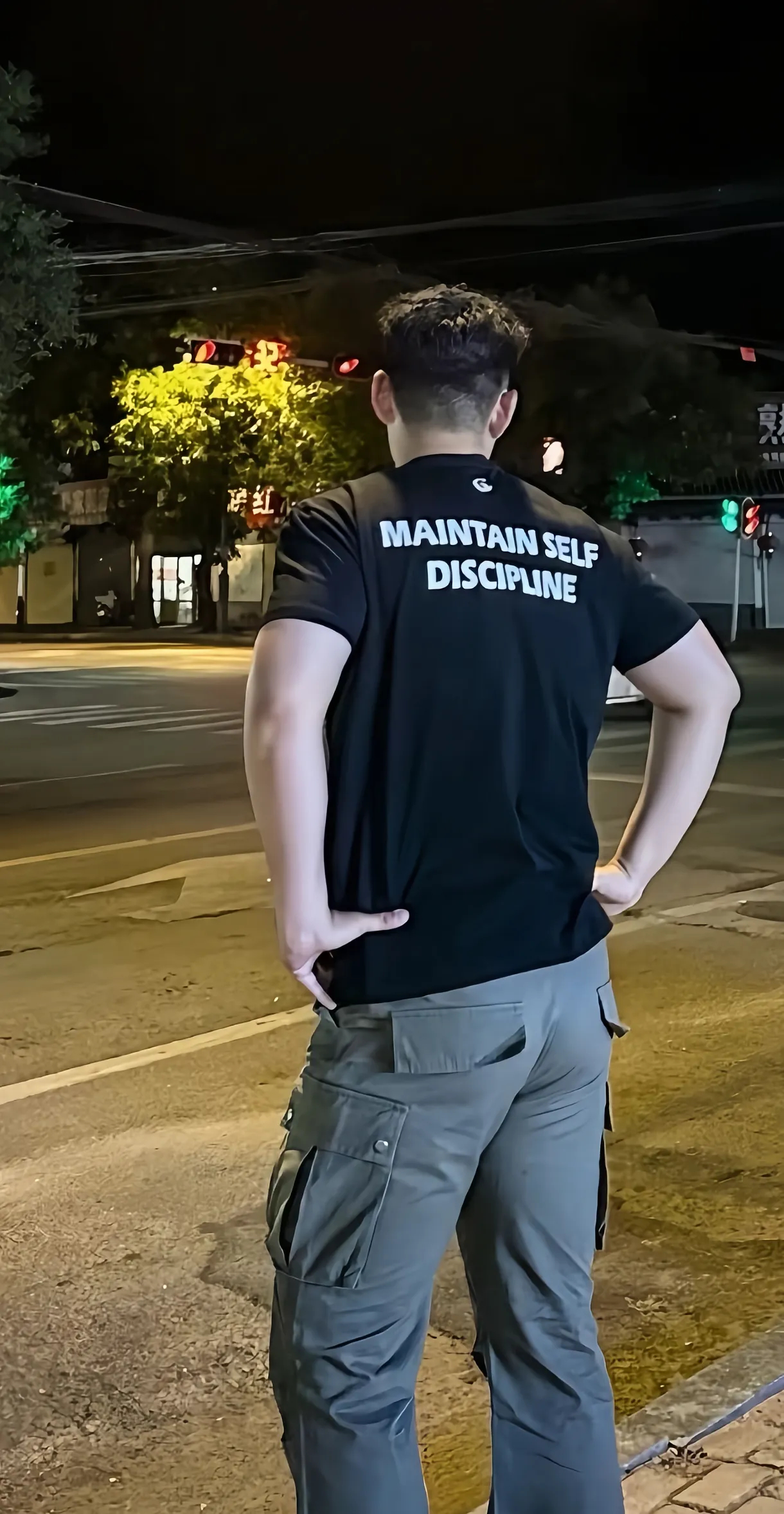 这是谁啊 