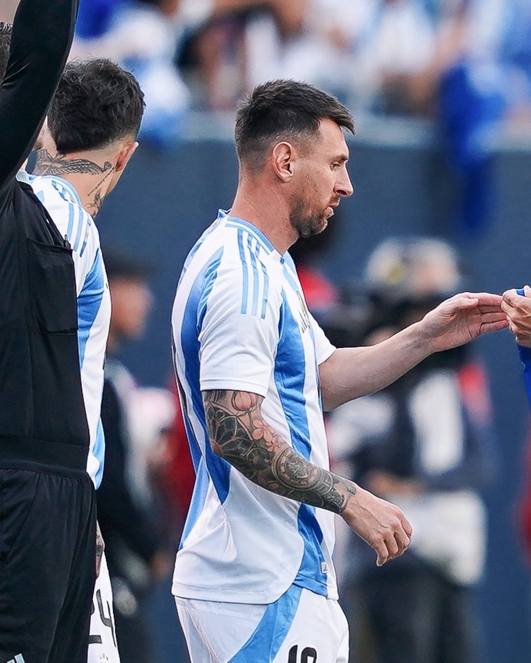 阿根廷英文官推：从队长到队长©️ ​​​