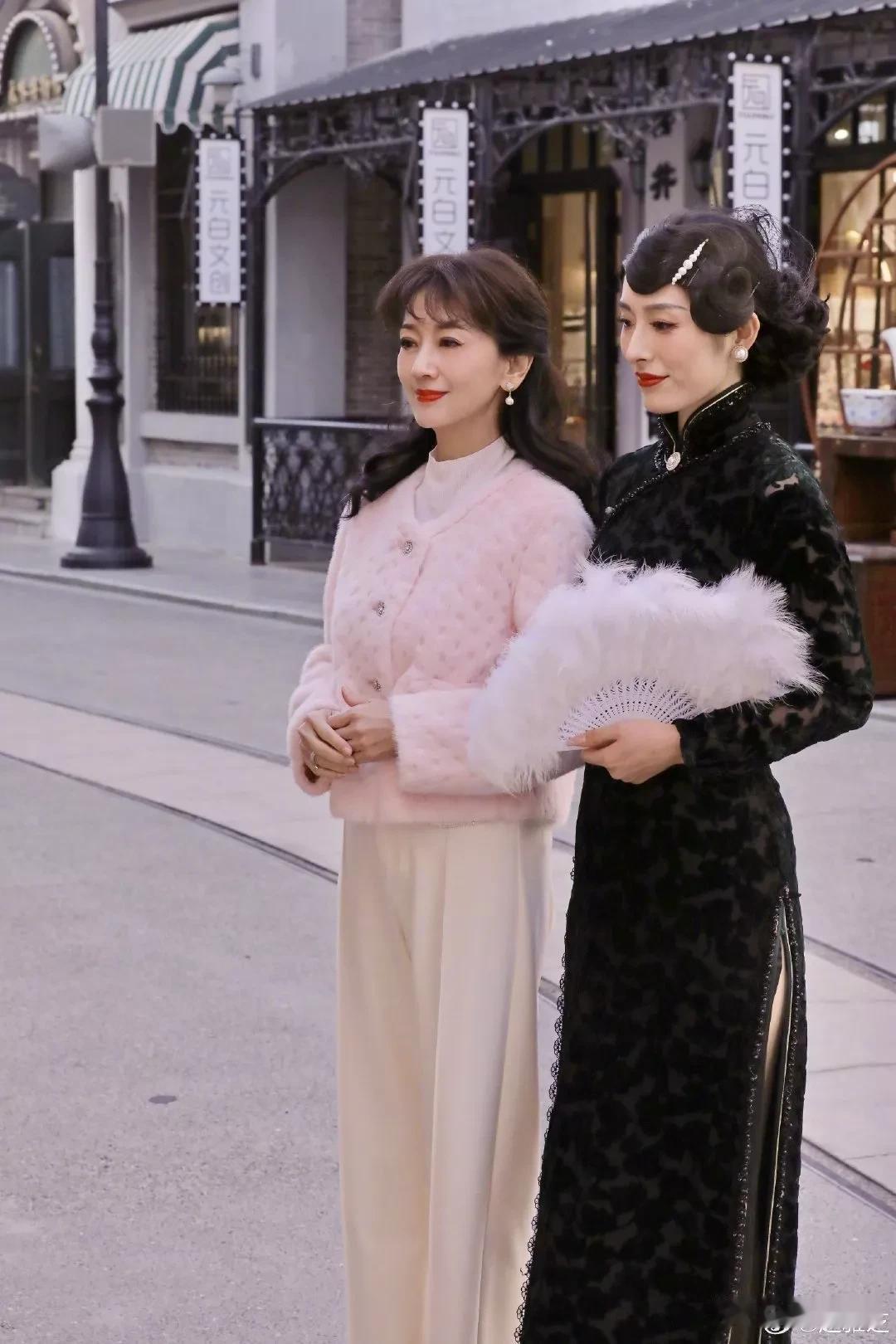 赵雅芝——美，是我的生活态度！
赵雅芝很爱美，是那种不化妆绝不出门的人，基本上媒