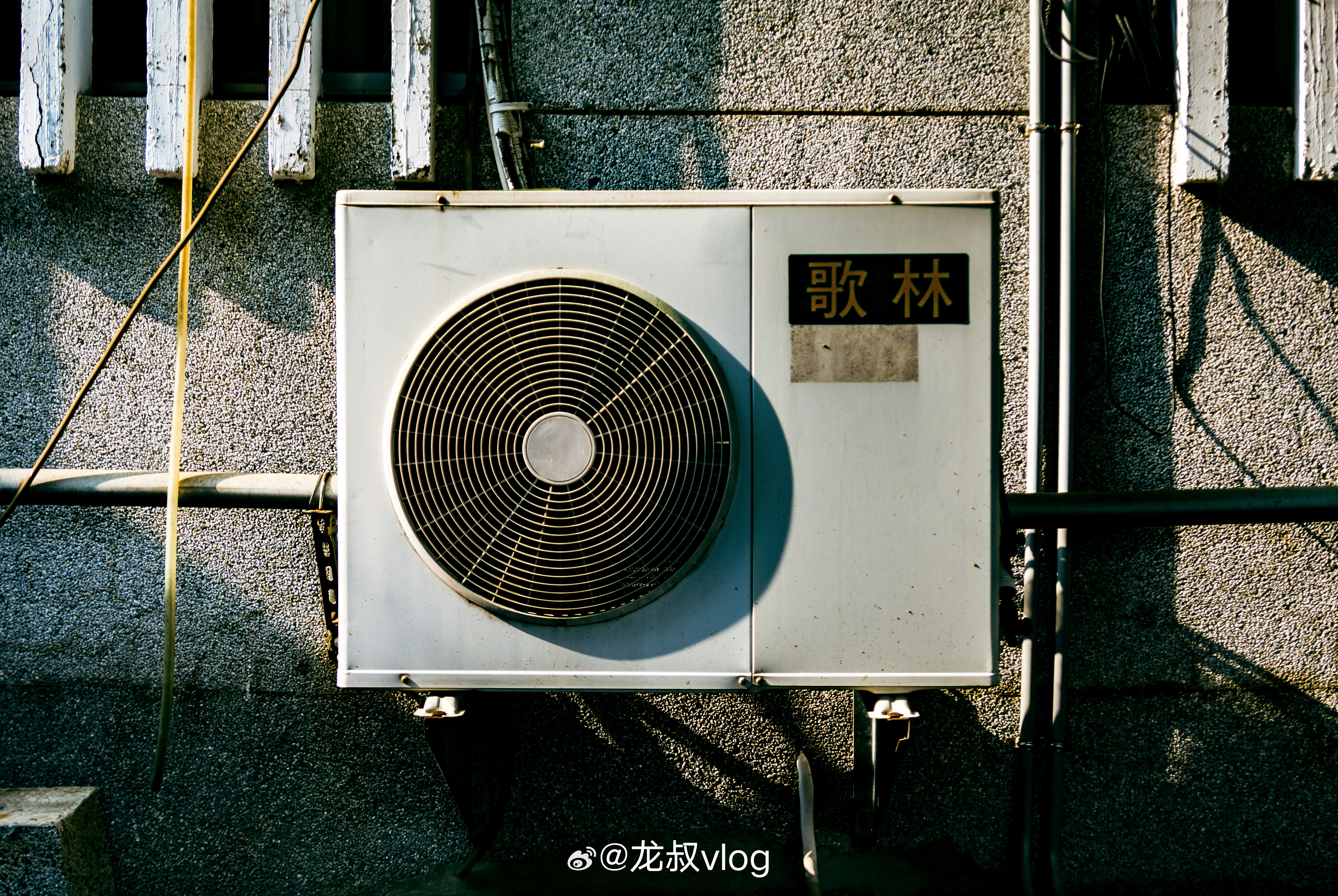 买空调会关注细节吗今天看到个有意思的新闻——格力空调遥控器居然还在用沉金工艺，而