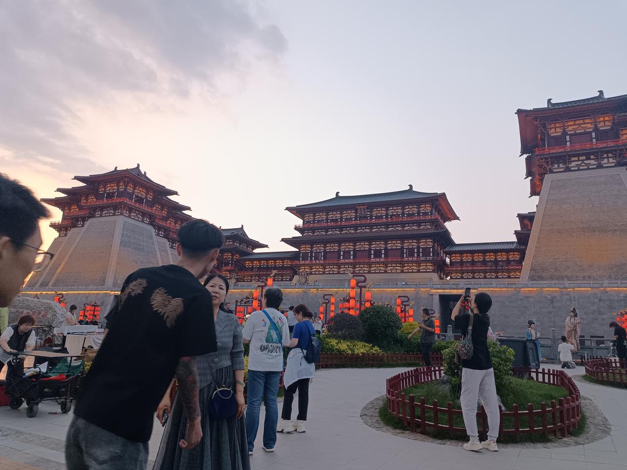 周四为什么突然跳水？
美债加息预期影响
英伟达财报利好兑现影响
美伊战事余波影响