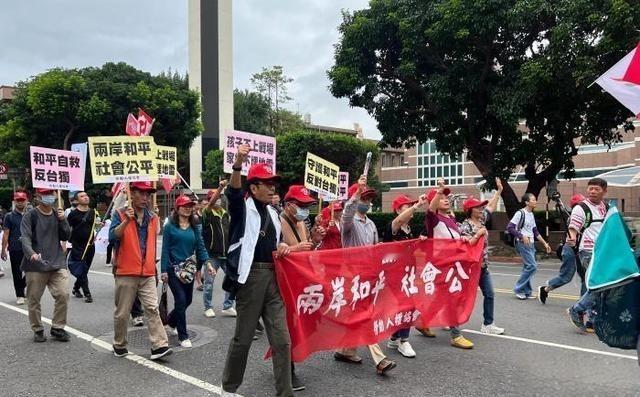 不知道大家发现没，自从定性台湾省后，台湾街访节目就出现一个很有趣的现象。几年前支