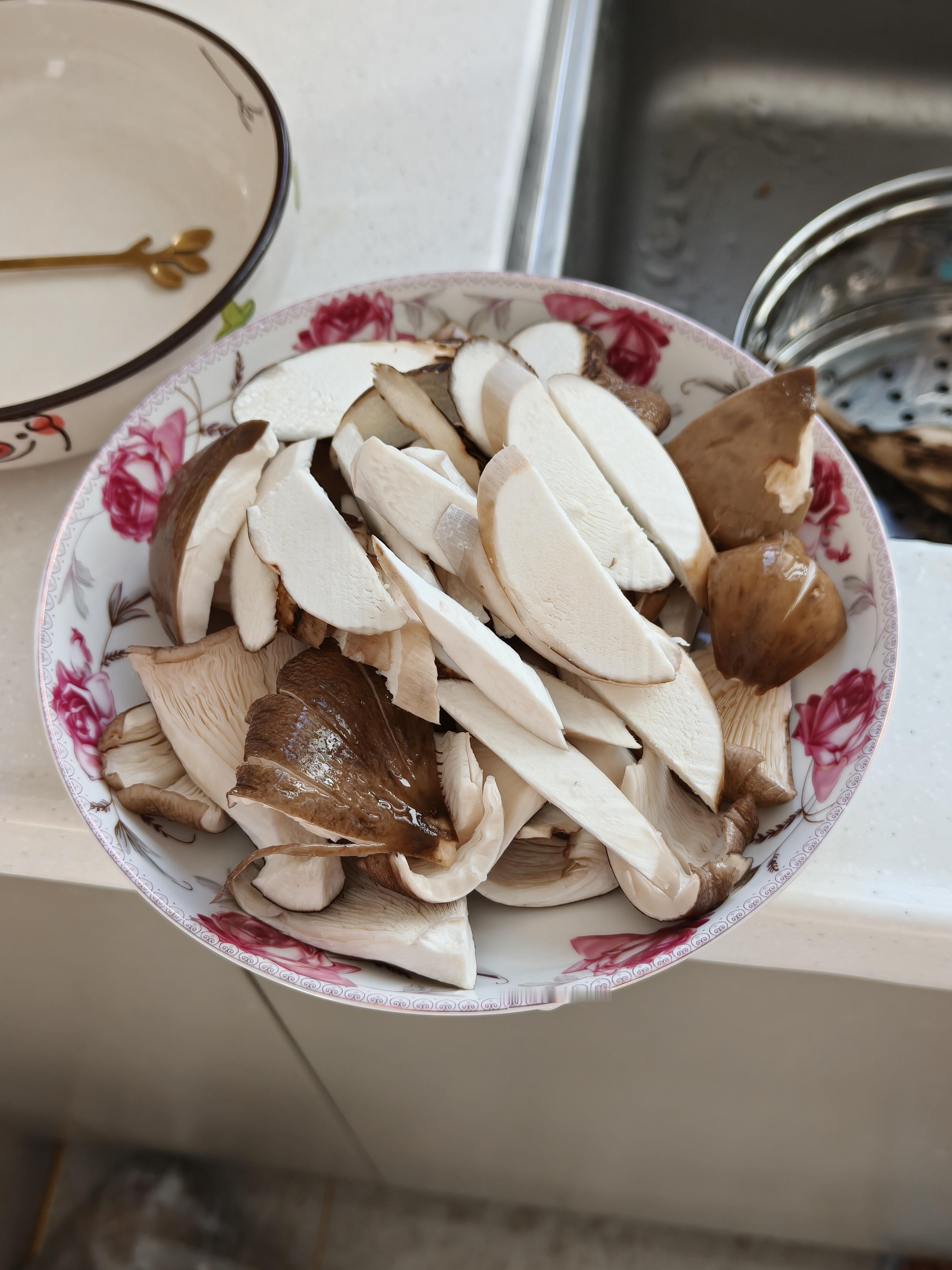 记录今日，鸡枞真是越吃越香
