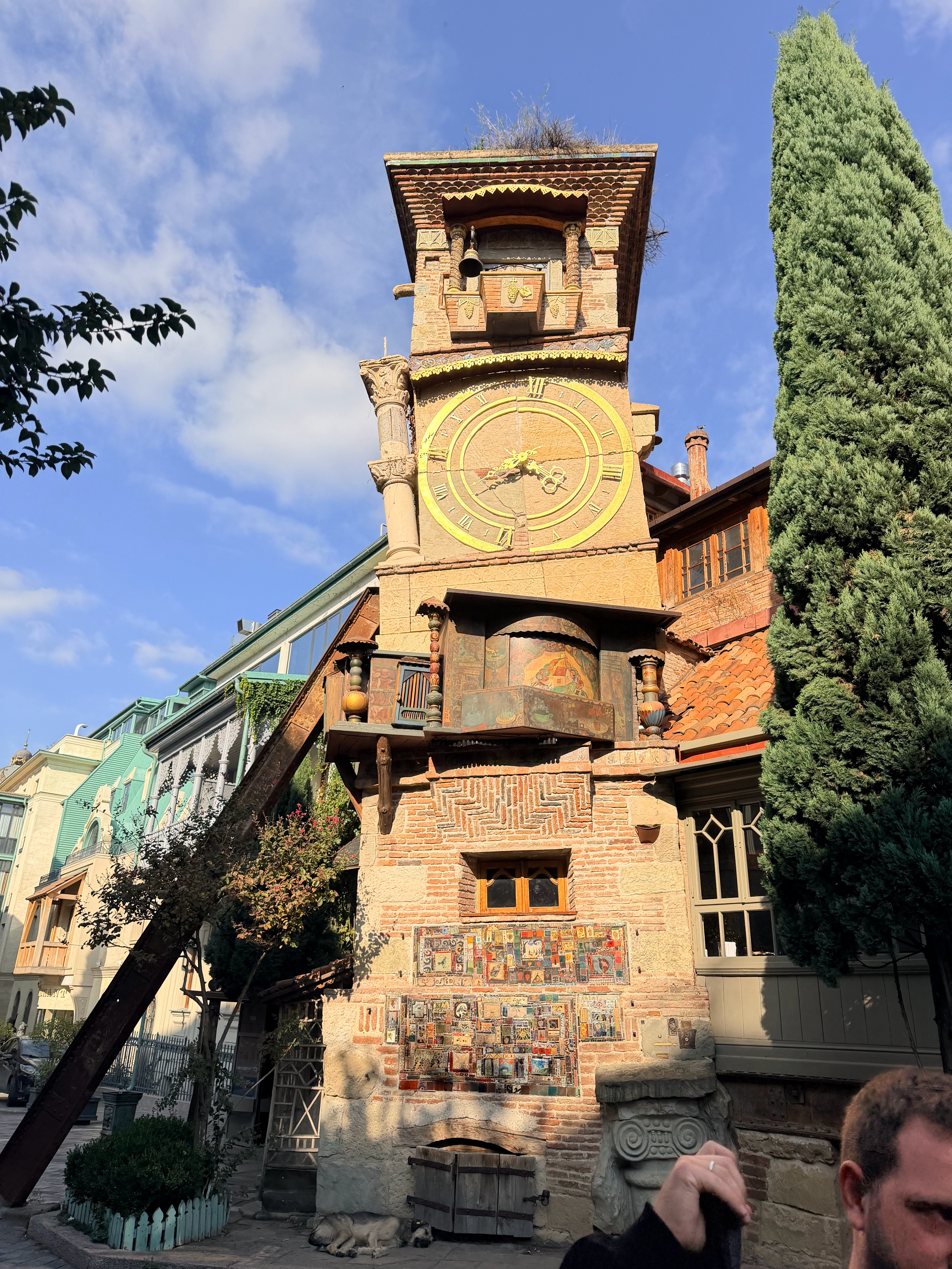 中国游客 泡发的木耳 别说国内的景区了就在格鲁吉亚好几个城市都能碰到中国人这几天