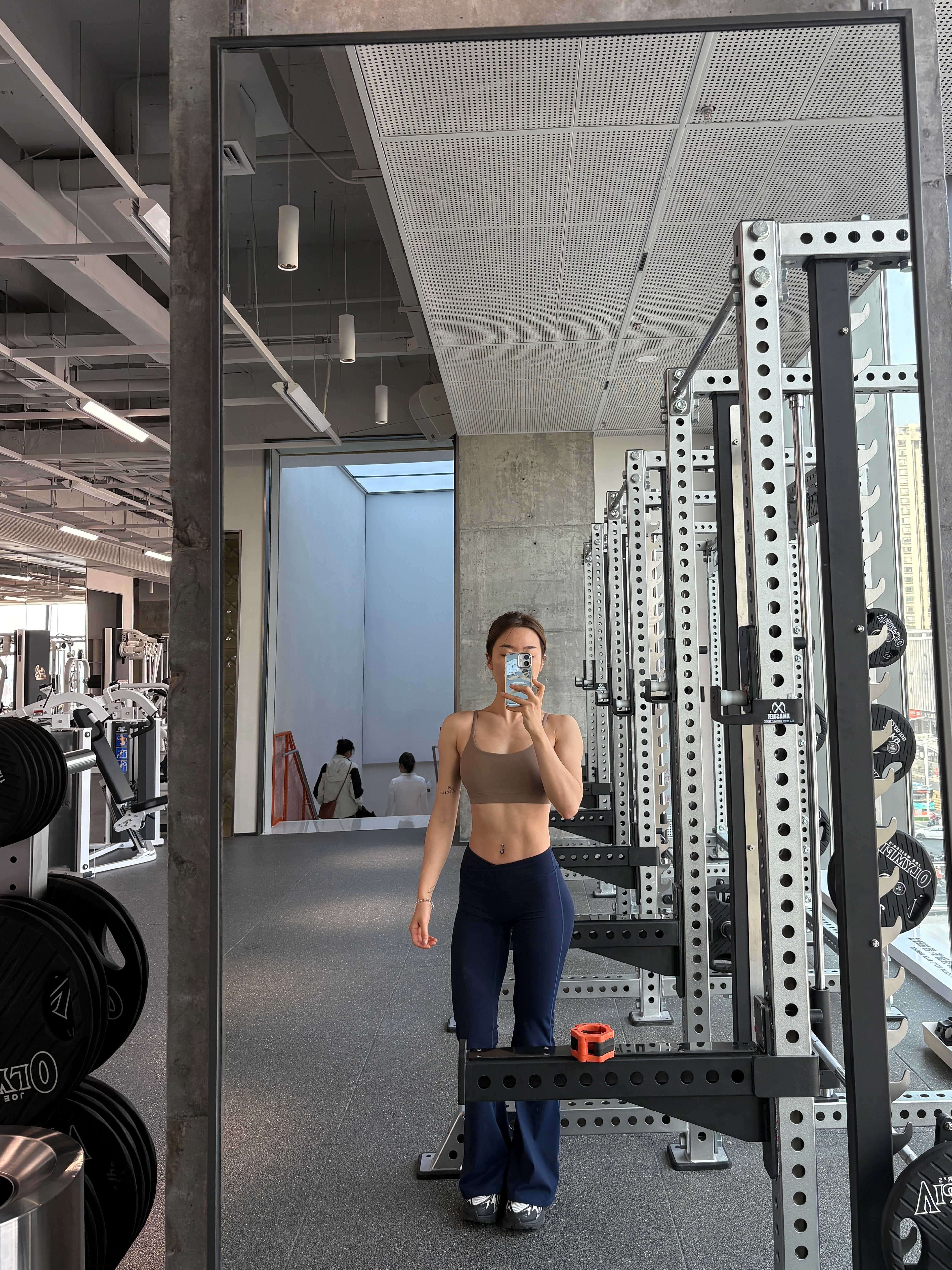 今天练上肢💪天气冷了多练多练！又来打卡新 场地啦～健身冬天就要这样动运动就是坚