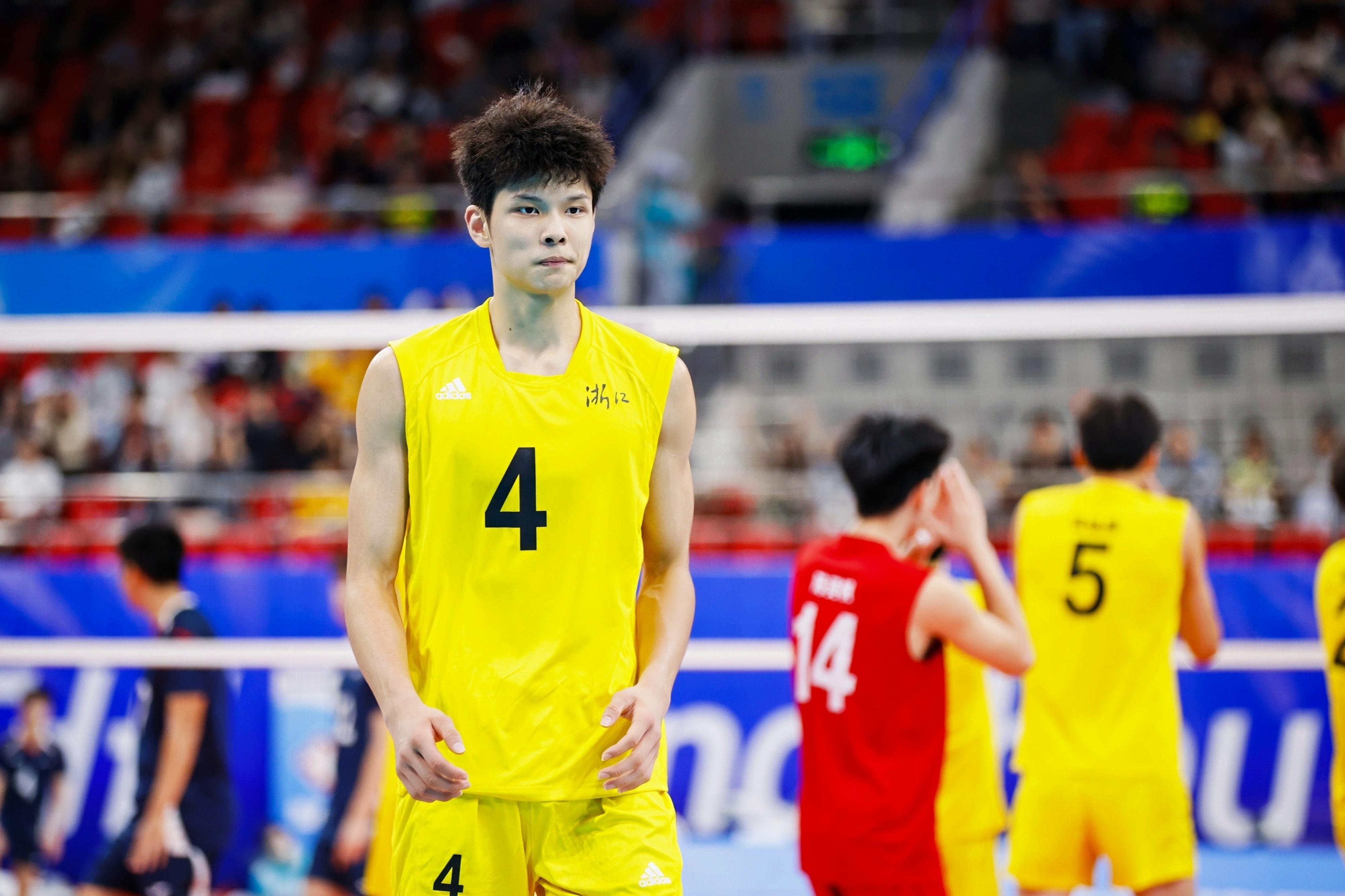 “通过这次全运会的夺冠，我更加有信心了，我的梦想是再上一个平台，为国争光。”余翔