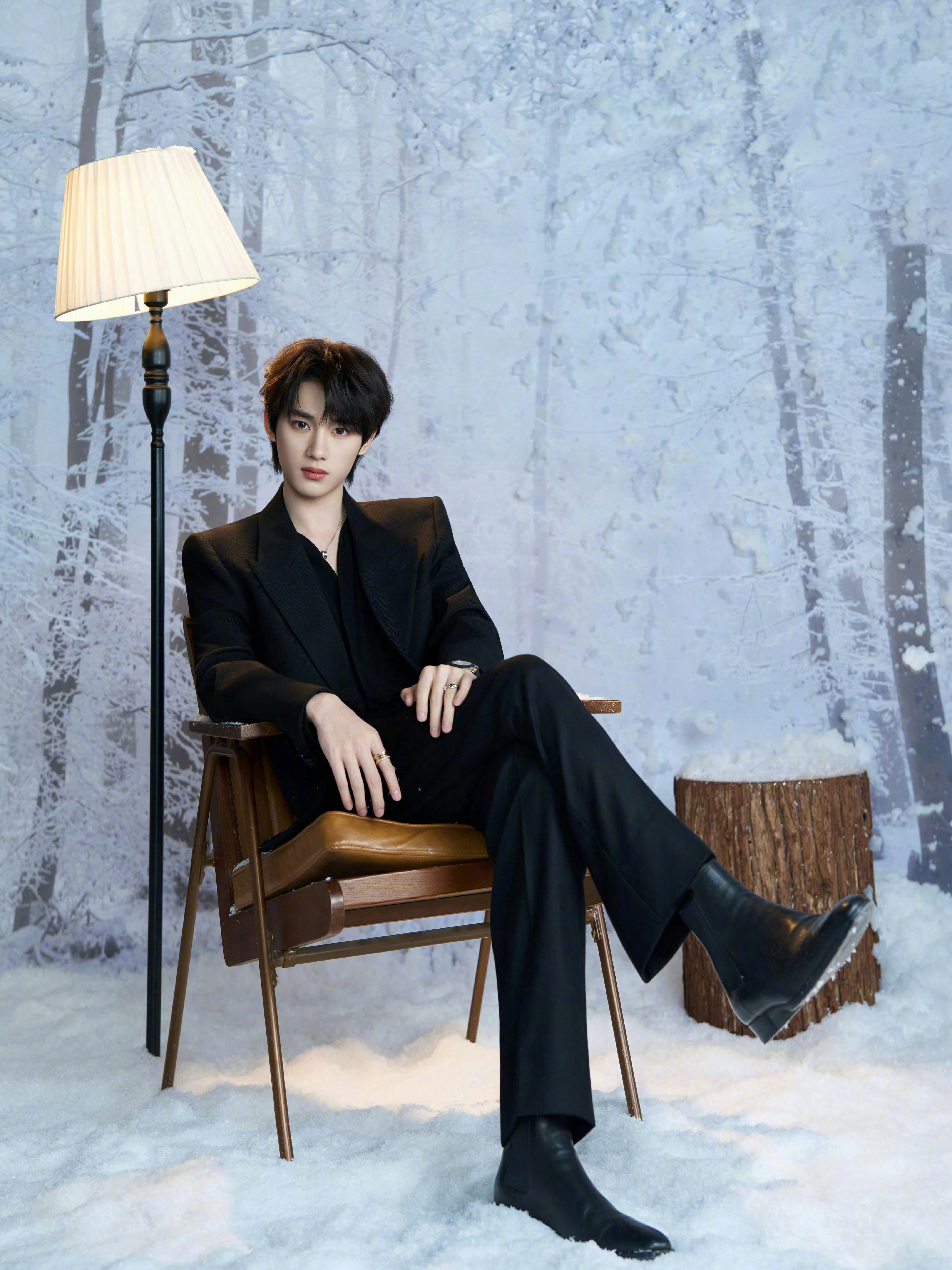 丁程鑫 × 中国电影大数据荣誉之夜盛典造型大片2025中国电影大数据荣誉之夜 ​