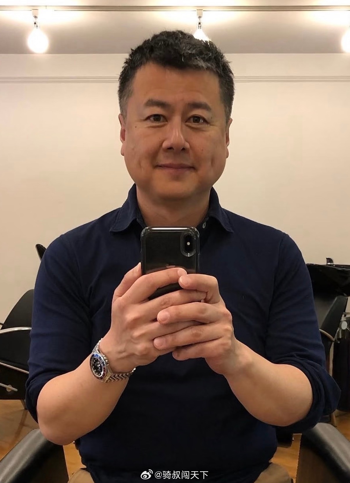 三只羊大杨哥不直播改卖课不得不说，还是读书人的生意好做。最近看到三只羊那帮人又出
