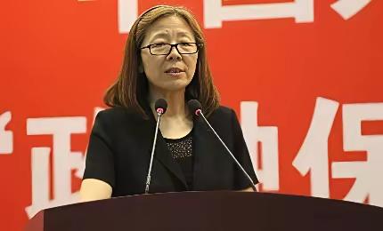 退休8年了还能被揪出来，这回人保原副总裁俞小平栽得不冤。6月12号这消息一出，金