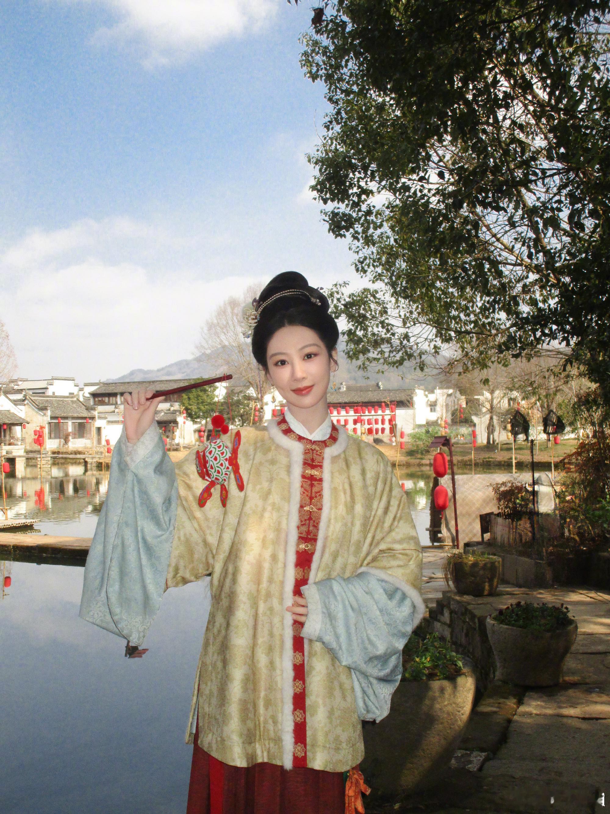 杨紫带徽墨回青海从徽州墨香到高原长风，杨紫把《家业》李祯的徽墨带到《生命树》白菊