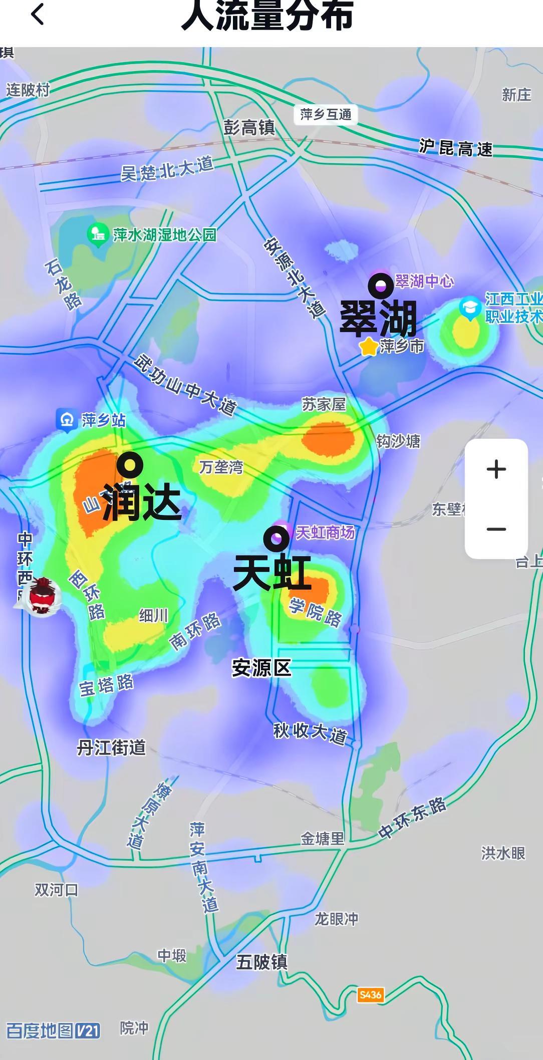 三大商业综合体在城市人口分布热力图的位置，人口密度大小与综合体的位置很重要，看热