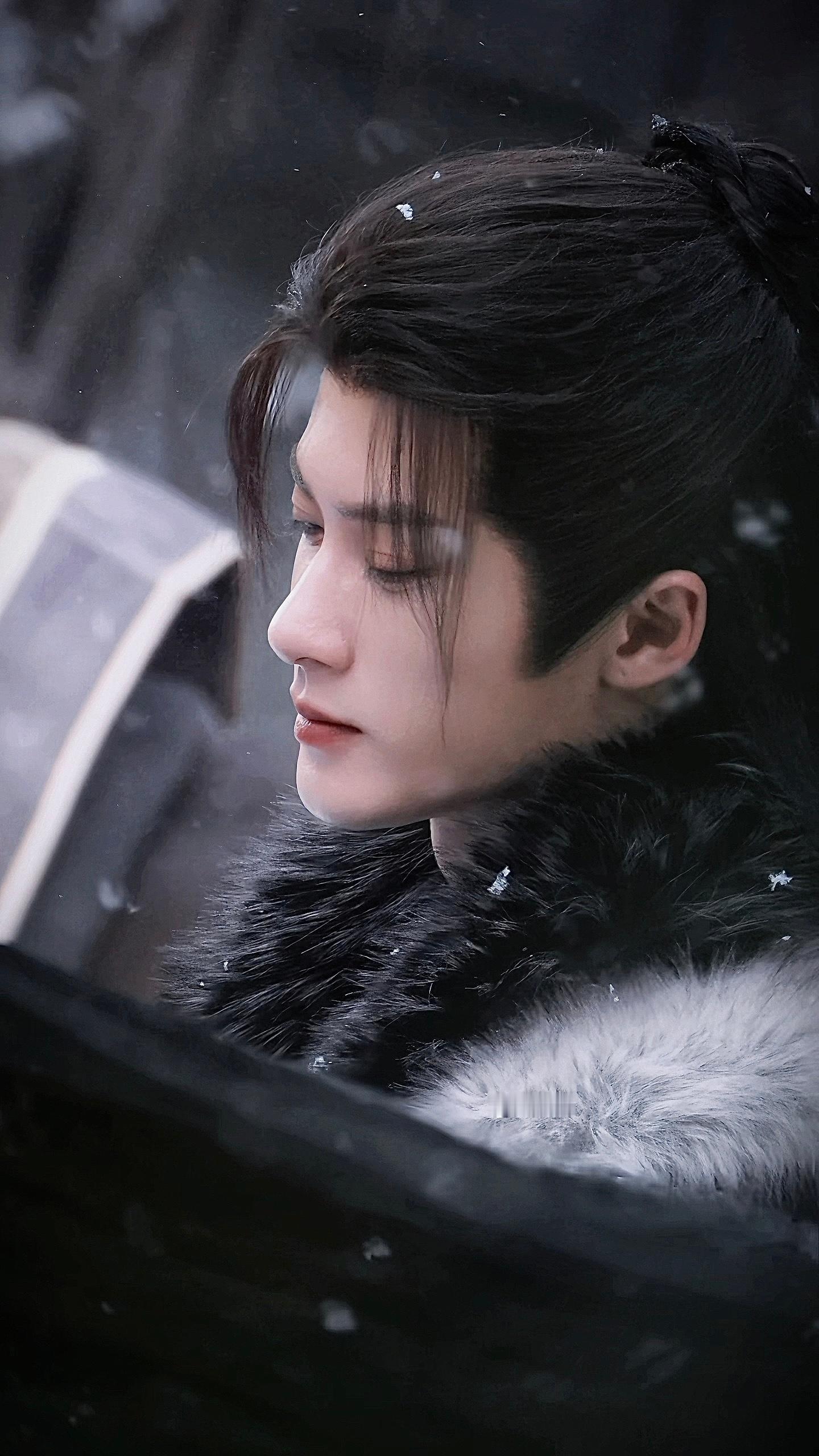 谁知道檀健次谢却山到底什么出棚？从月初等到月中，我只能每天拼命翻相册来缓解我的思