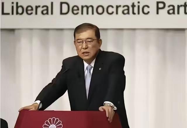 日本最怕的一幕发生！多国沉默，只有中国在为历史死磕到底

    日本最不愿面对