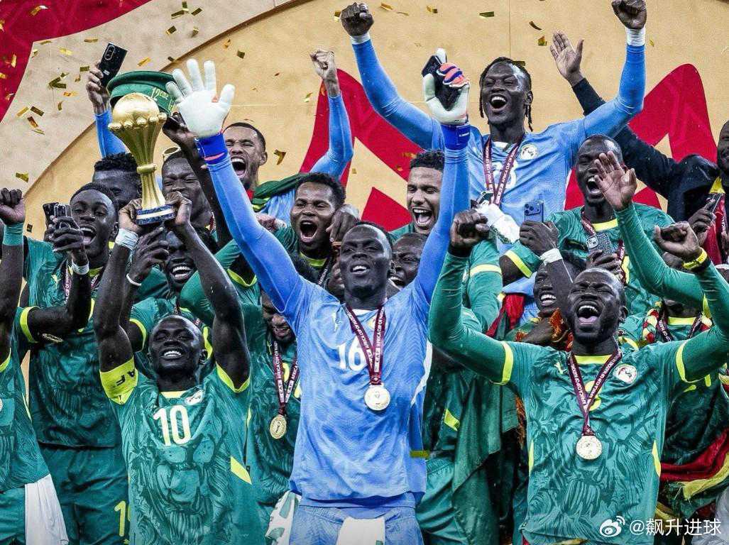 RMC：塞内加尔仍将在对秘鲁的友谊赛赛前展示非洲杯冠军奖杯北京时间3月26日，据