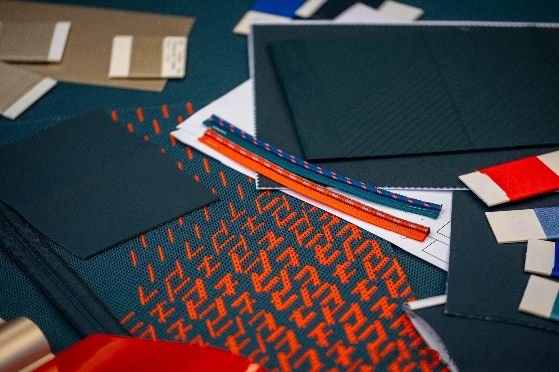 【MINI摘得2025SPE汽车大奖总冠军及“车身内饰”类别最高奖项】近日，MI