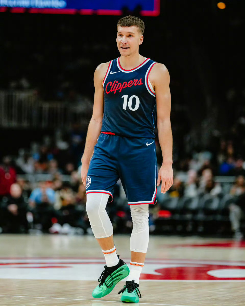 快船愿意听取博格丹诺维奇交易报价，以换取能够立刻提升轮换实力的补强。 