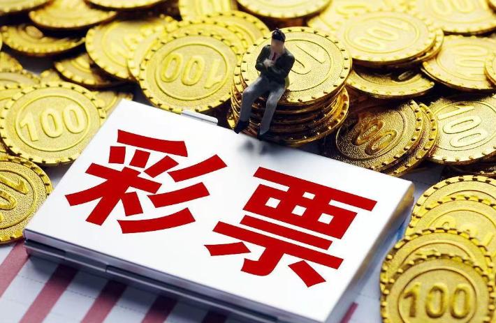 2023年，湖北武汉，男子开了一间彩票店，老主顾突然要求花100多万元，购买60