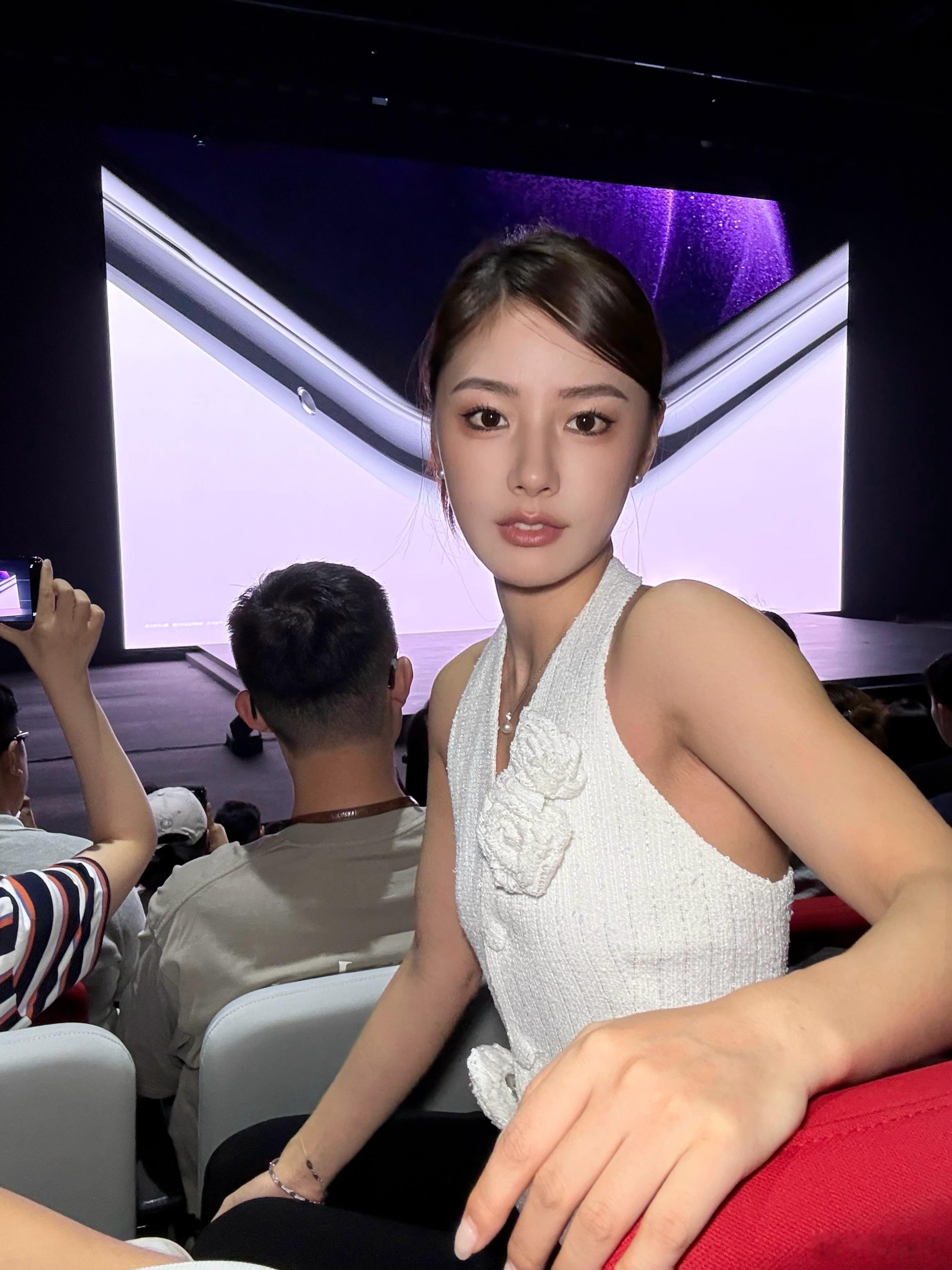 昨天来成都见证华为nova14系列发布咯体验了一把 明显感受人像拍摄更强了有被拍