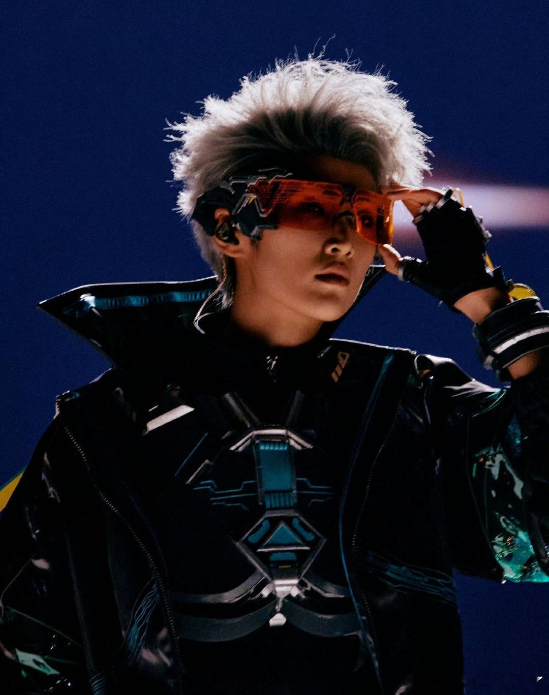 #姚安娜用最拽的cos发最奶的音##姚安娜银发#  我真的不允许谁错过姚安娜这次