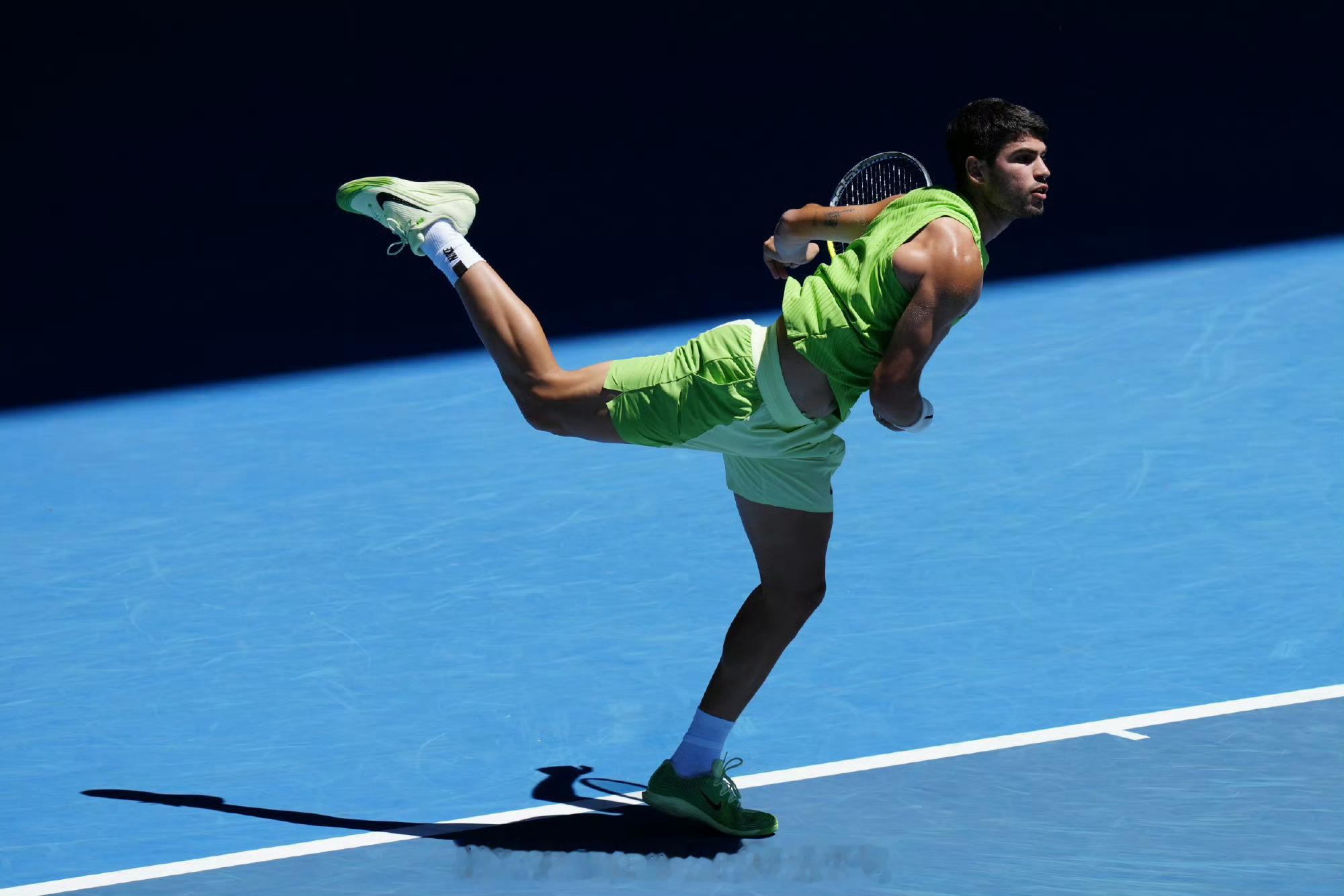 📢阿尔卡拉斯晋级澳网男单16强 在2026年澳大利亚网球公开赛男单第三轮的激烈