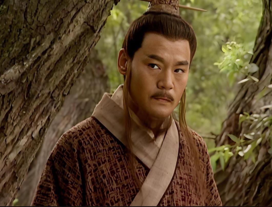 巍子在2001年央视版《笑傲江湖》中饰演的岳不群一角，还真挺不错的。