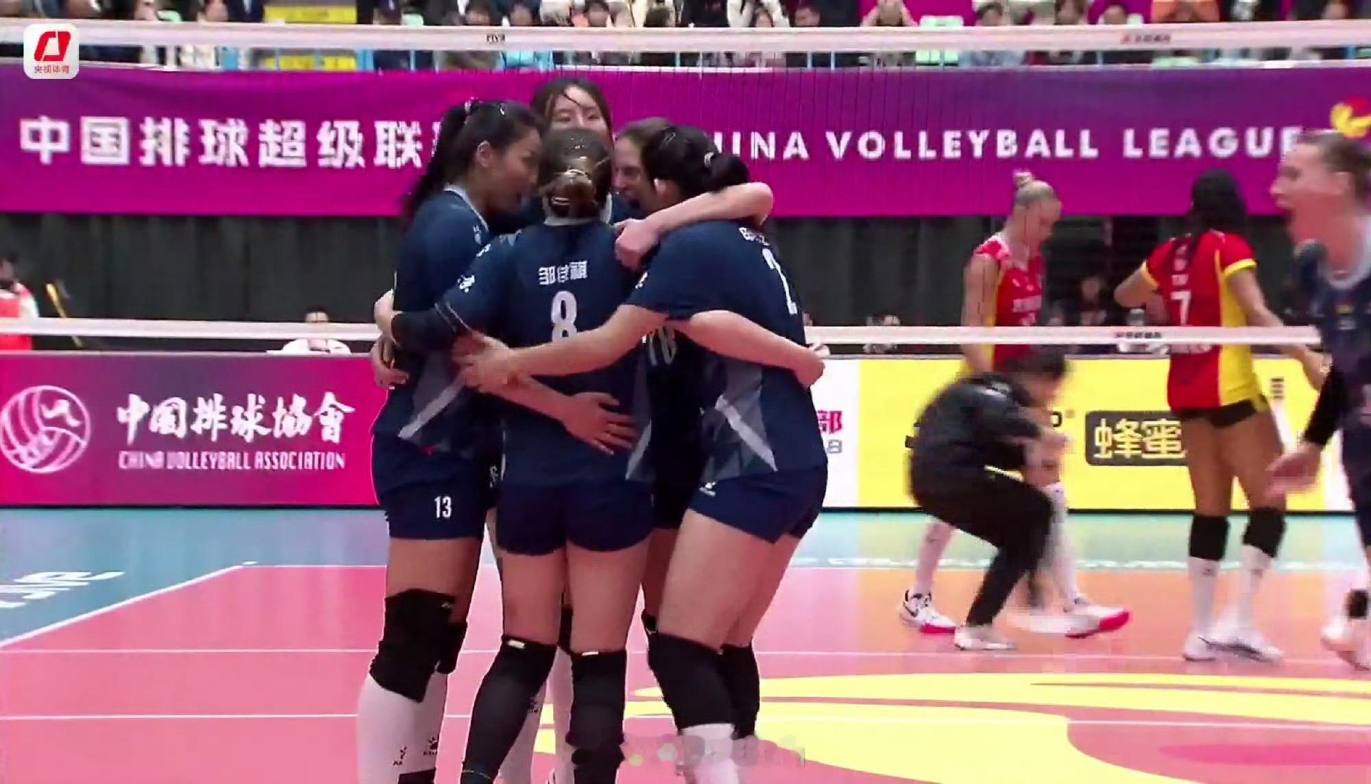 #中国女排[超话]# 北京女排25-17、25-18、23-25、20-25和1