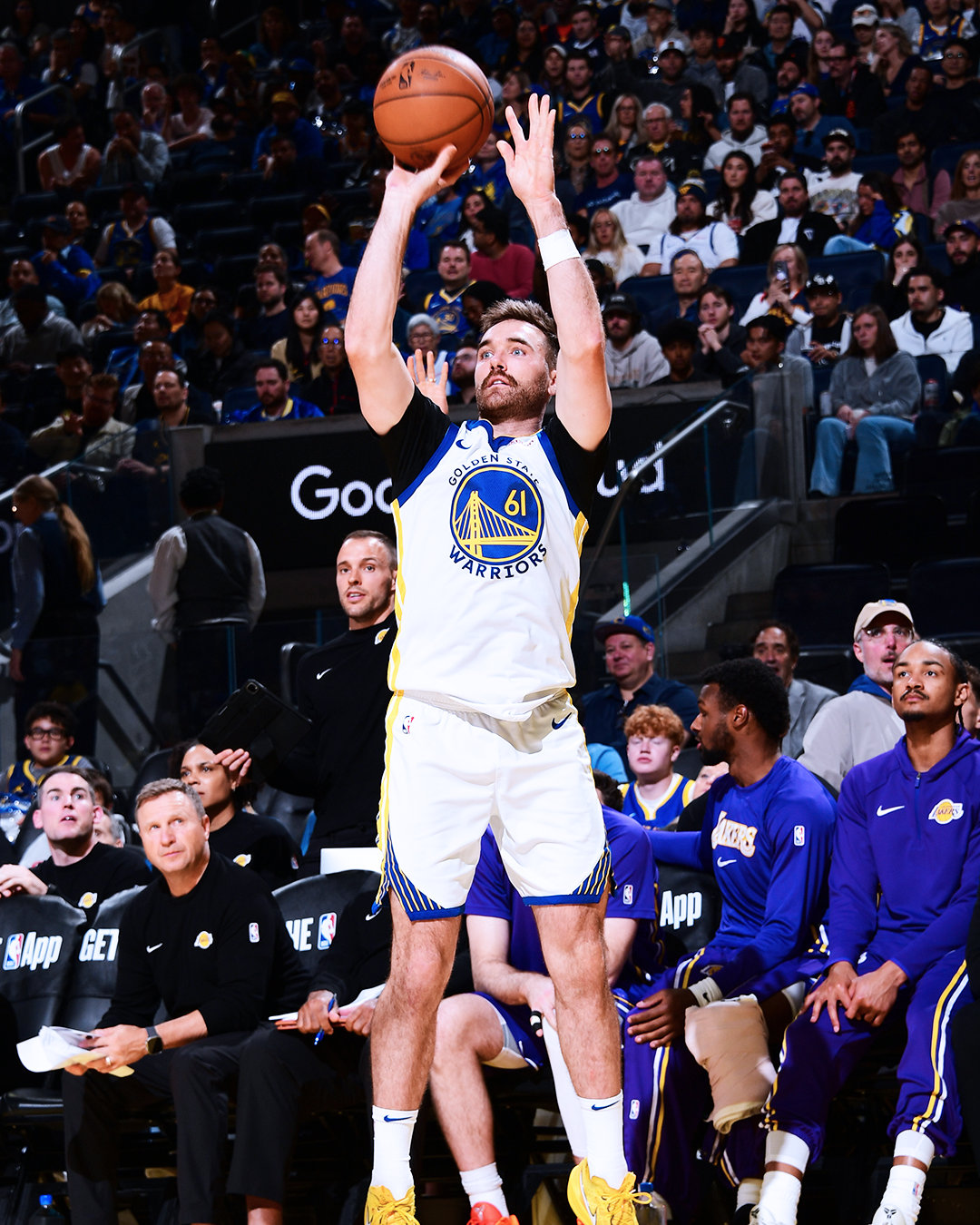 斯宾塞12分，6助攻，4篮板，1抢断。湖人vs勇士