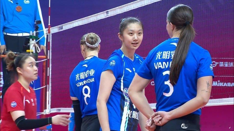 陈厚羽真让人喜欢，今天对阵江苏砍下13分（8扣5中1被拦，6拦2发），本队第三高