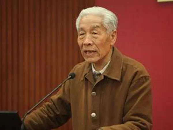 一辈子扎在田埂上的政策老兵：郭书田，把三农情怀刻进骨子里
 
郭书田，男，汉族，