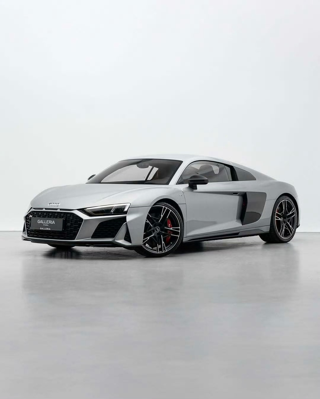奥迪 R8 V10 Coupé RWD ​​​[色][色] ​​​