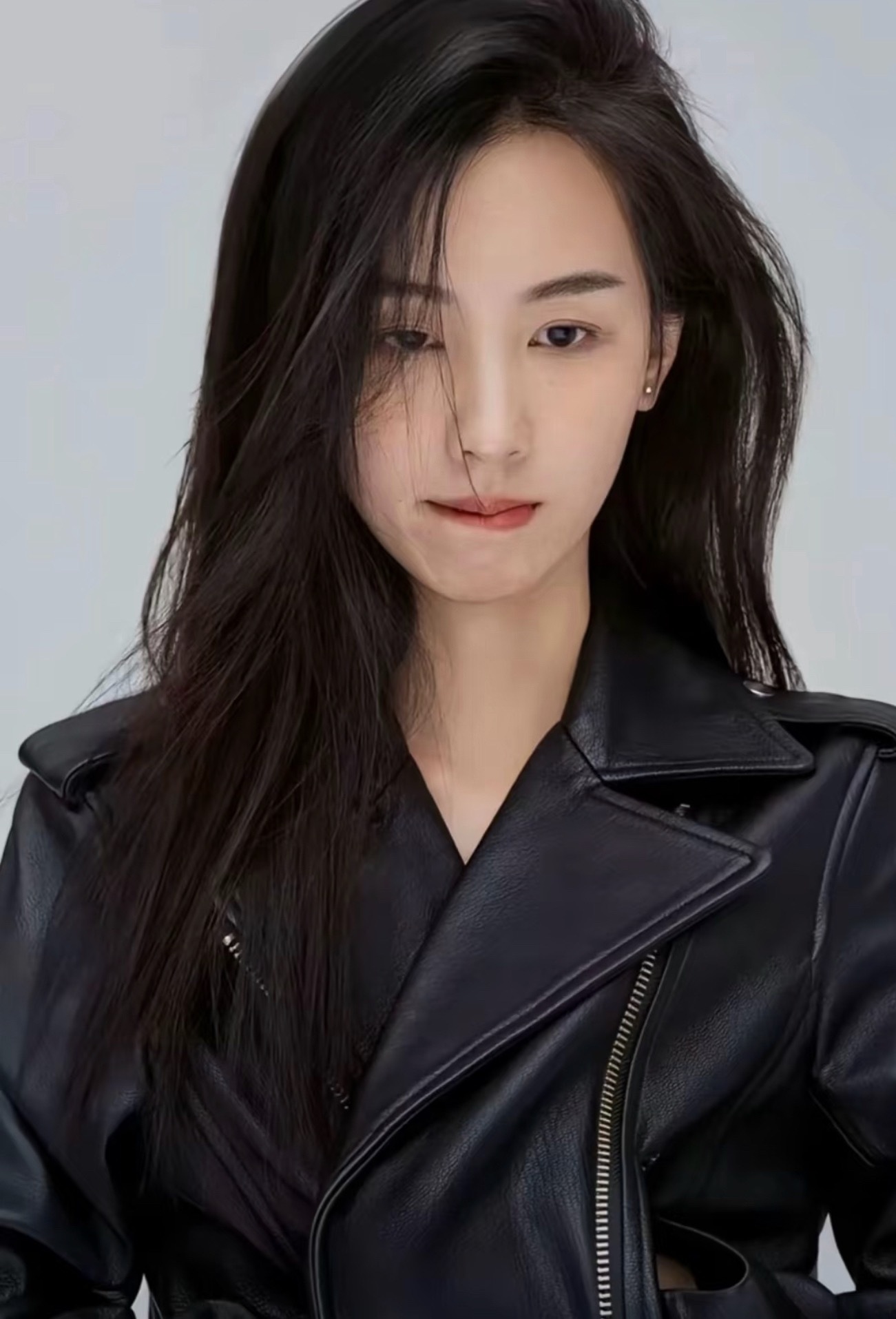 陈都灵有没有看起来特别爽的照片…好美味的评论区