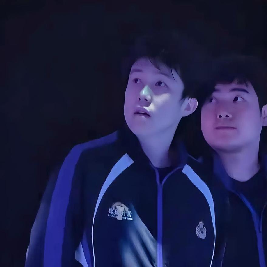 甜甜：男世二的竞争好激烈呀，松岛这个小胖子一个横滨，一个瑞满都输给了小摩托🛵，