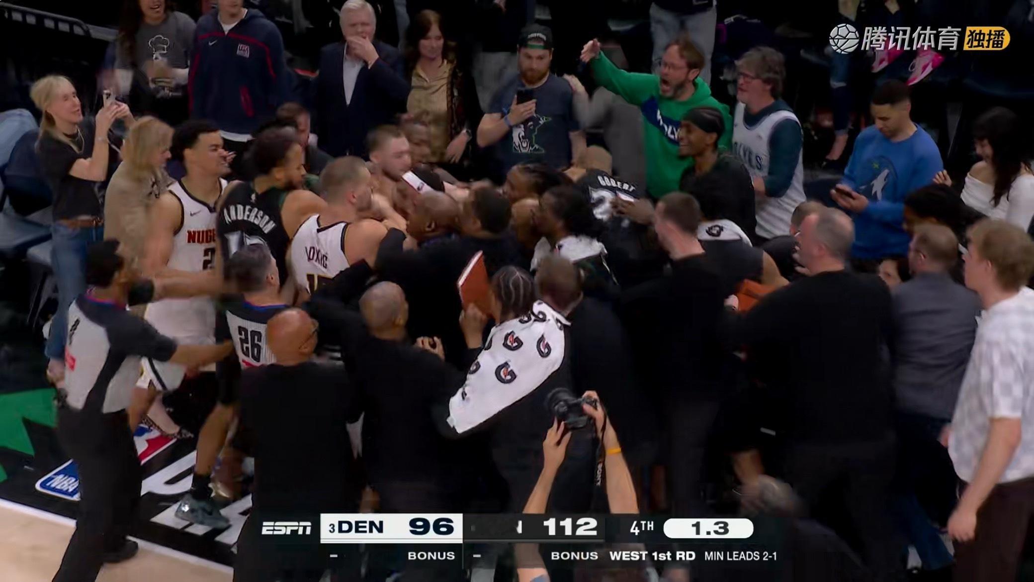 打起来了打起来了 