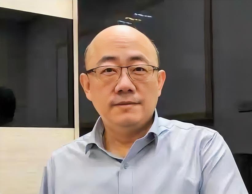 台湾名嘴郭正亮8月6日在节目中出人意料表示，“郑丽文代表国民党捐款，日本还为此举