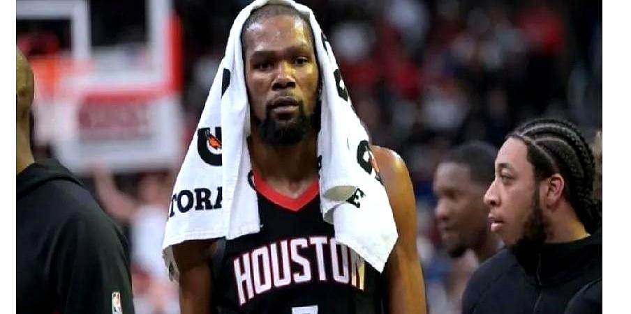 把杜兰特当詹姆斯用，火箭队这步棋走得太难了。

范弗利特十字韧带撕裂，赛季报销，