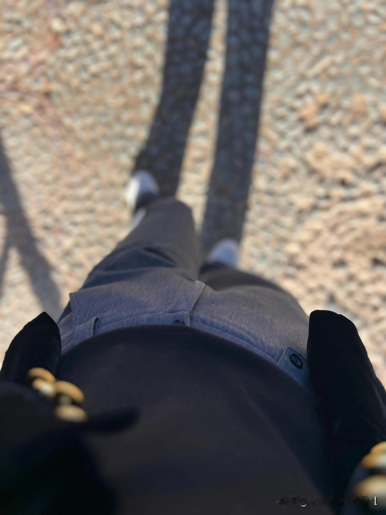 和老公相处之感想：
前一段时间，不知道为什么？和老公讲话，总是夹枪带棒，看不习惯
