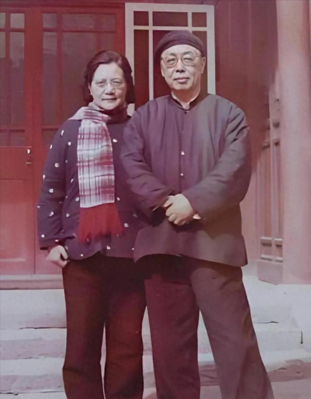 1968年，被永久开除党籍的国歌词作者田汉，在狱中结束了70载的生命，过了7年，