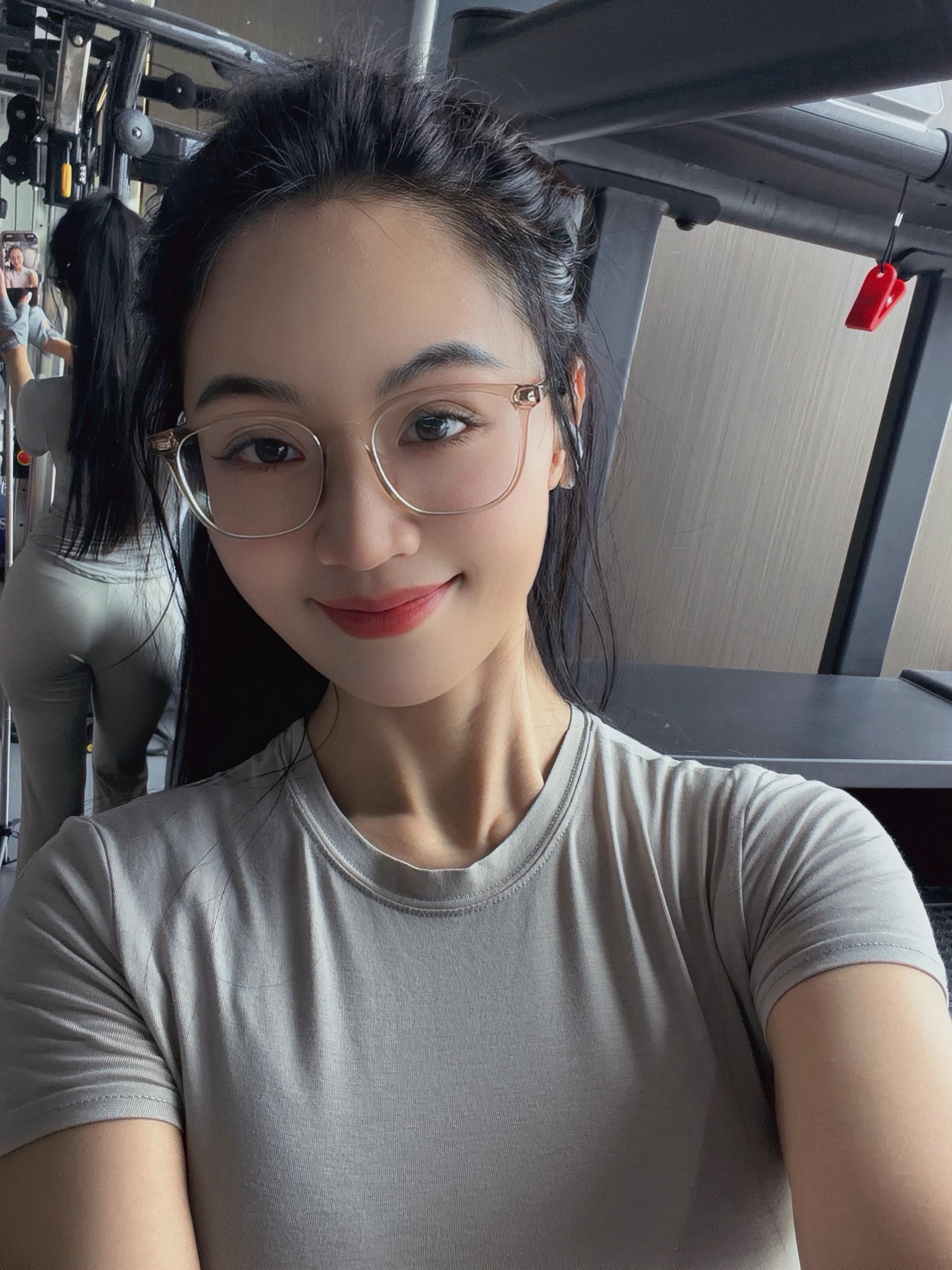 你可以朴实无华或风情万种  擅长做自己的你 就是最好的你 而非一定是某一种类型