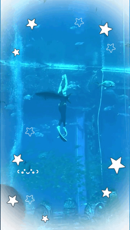 水族馆的男美人鱼竟然是吴磊不允许有人错过这么帅的吴磊，我的眼睛怎么离不开他 