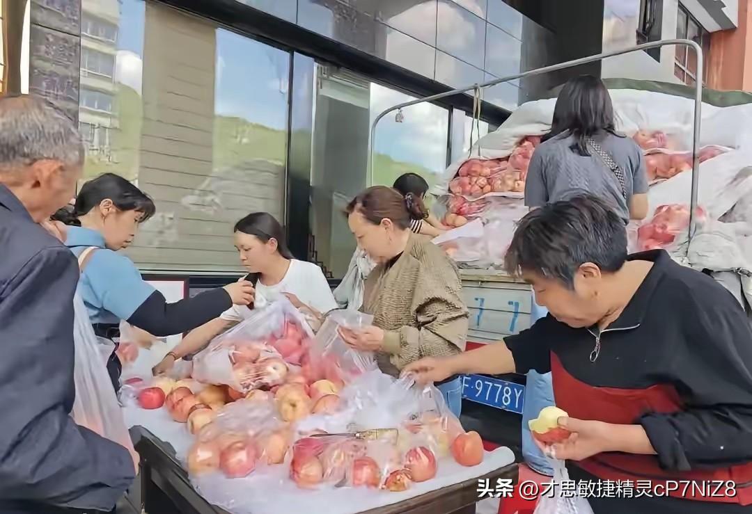 44岁陕西男子，跑到湖北小县城卖苹果，不幸的是刚进城，突发脑梗被紧急抢救，没想到