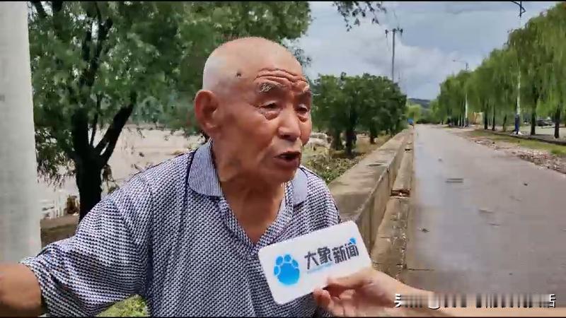 岁月悠悠，八十老翁的心里话

我今年八十多岁了，这辈子啊，是跟共和国一块儿走过来