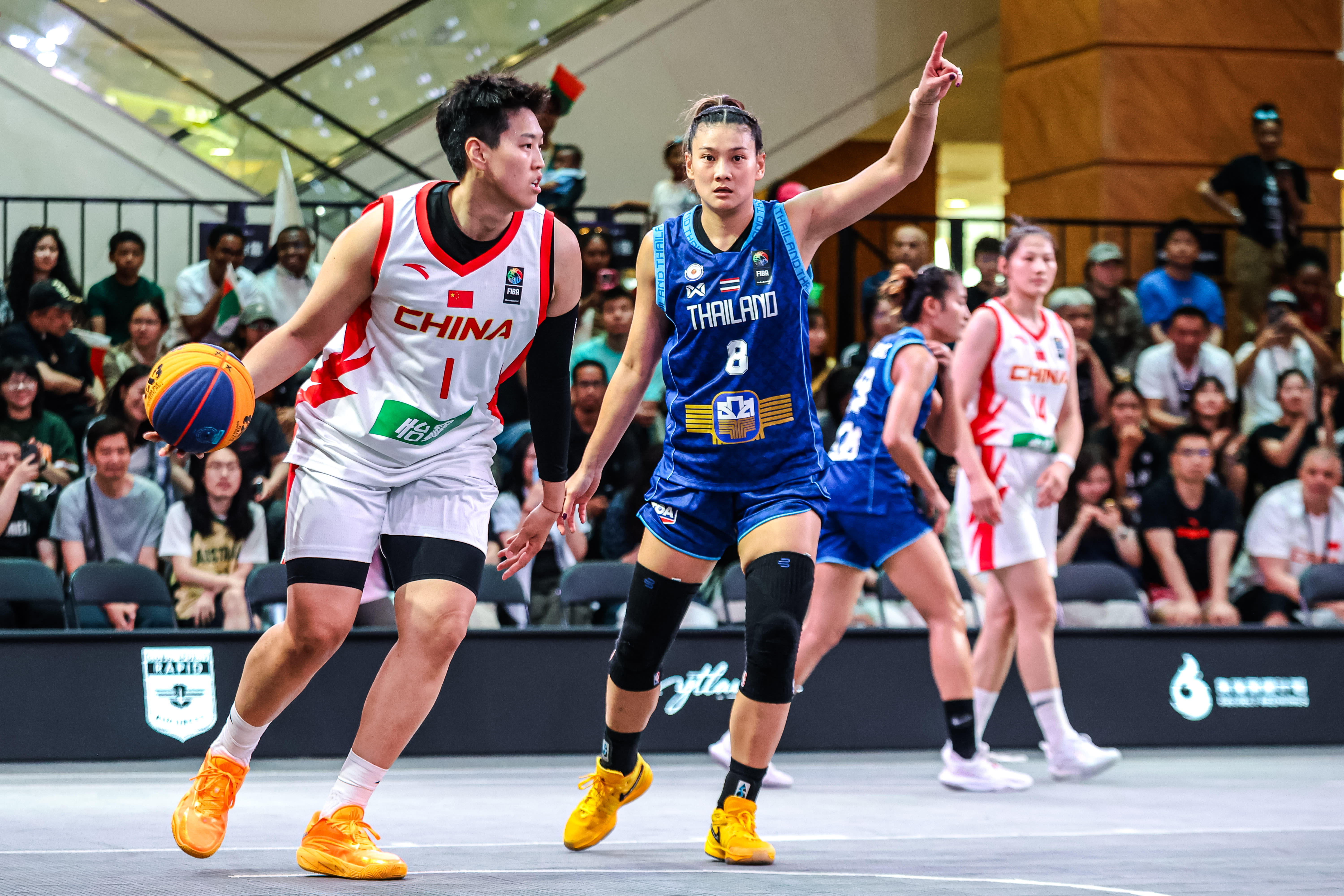 【图集】在昨天进行的2026FIBA3x3女子系列赛上海站比赛中，中国三人篮球国