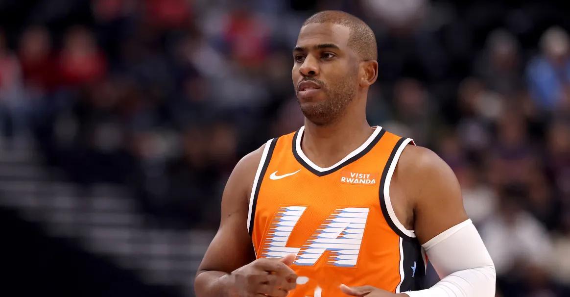 据记者Marc Stein报道，快船后卫克里斯-保罗的场上未来目前还没有迫在眉睫