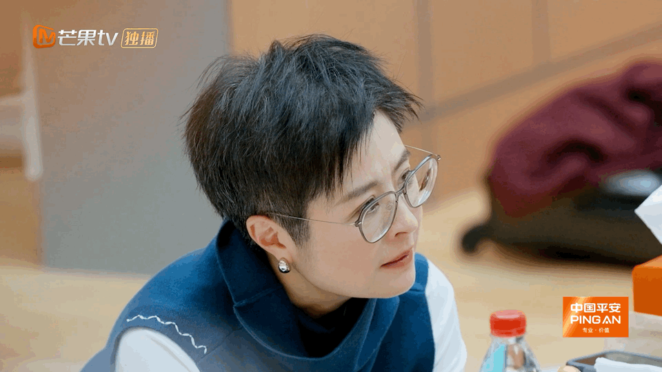 闺蜜抱团养老真能落地吗初入职场金融季 家人能互相妥协包容，闺蜜却难扛长期照料，理